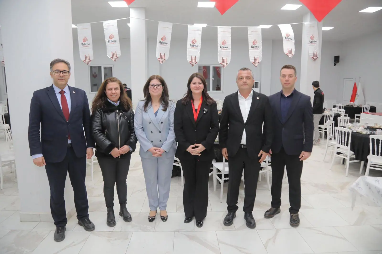 Edirne Belediyesi’nden Şehit, Gazi, Polis ve Emekli Astsubay Ailelerine İftar galeri görseli